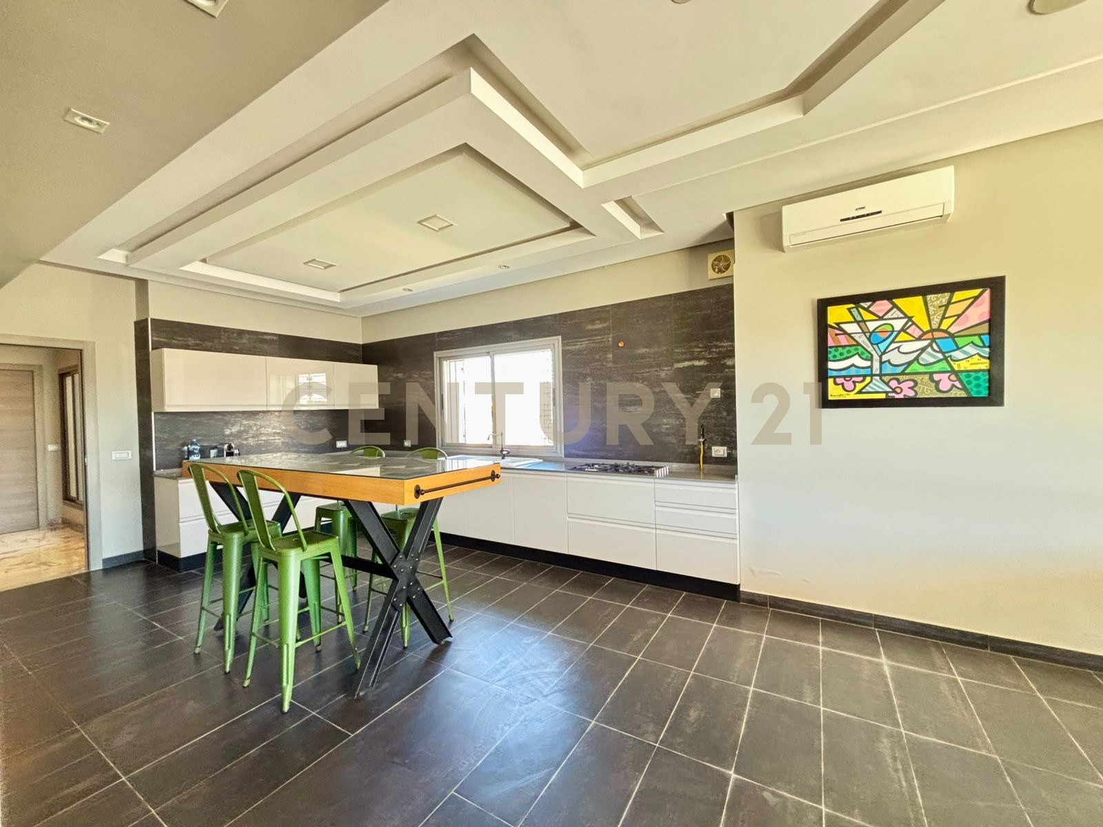 À vendre villa de maitre S+5 à Mornag