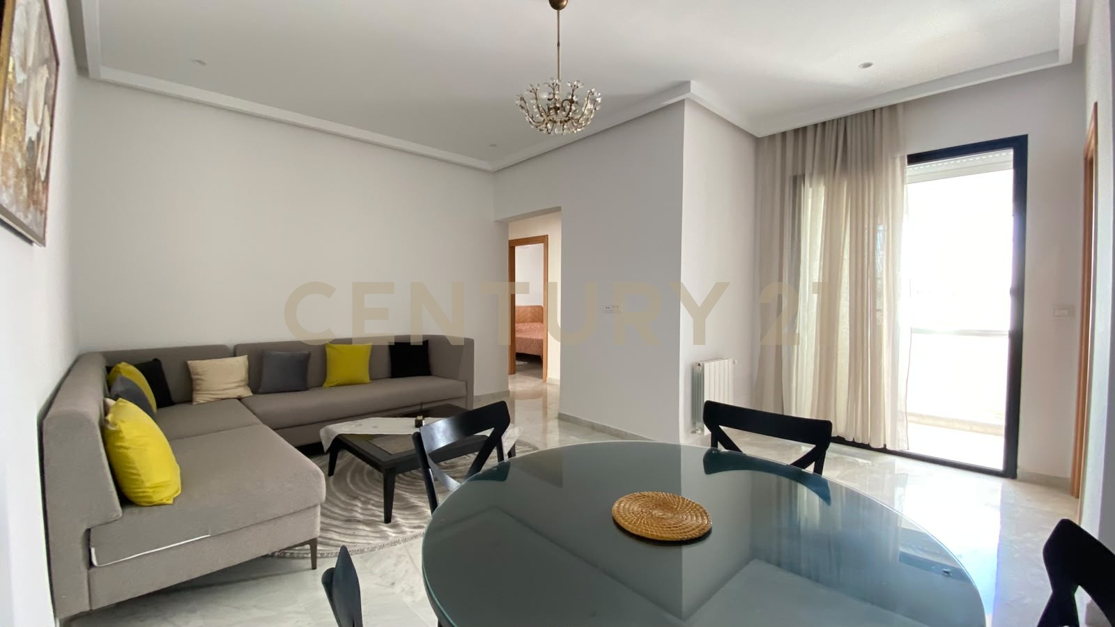 À louer étage de villa S+2 meublé Marsa Stade