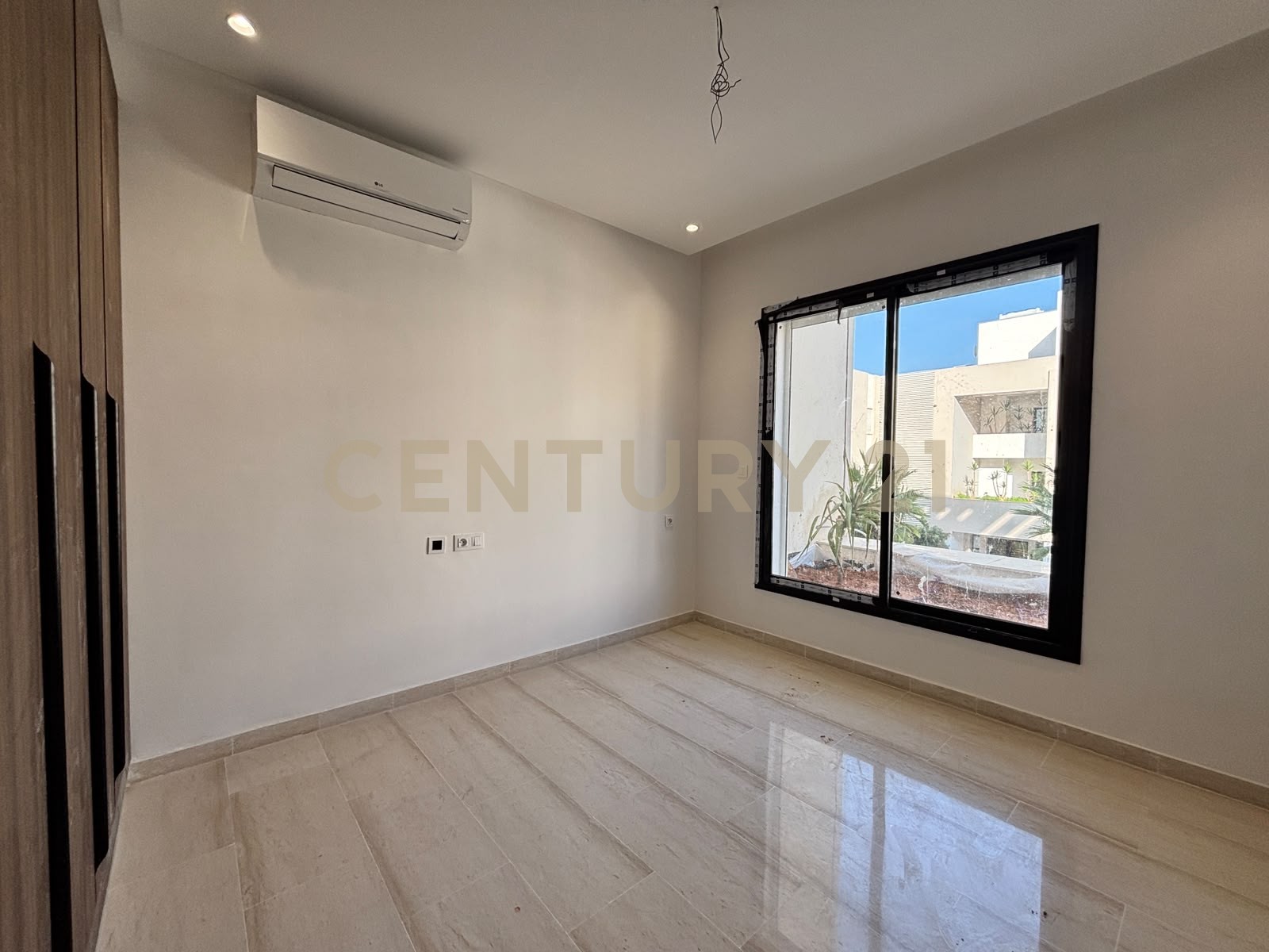 À vendre appartement S+2 Ain Zaghouan Nord