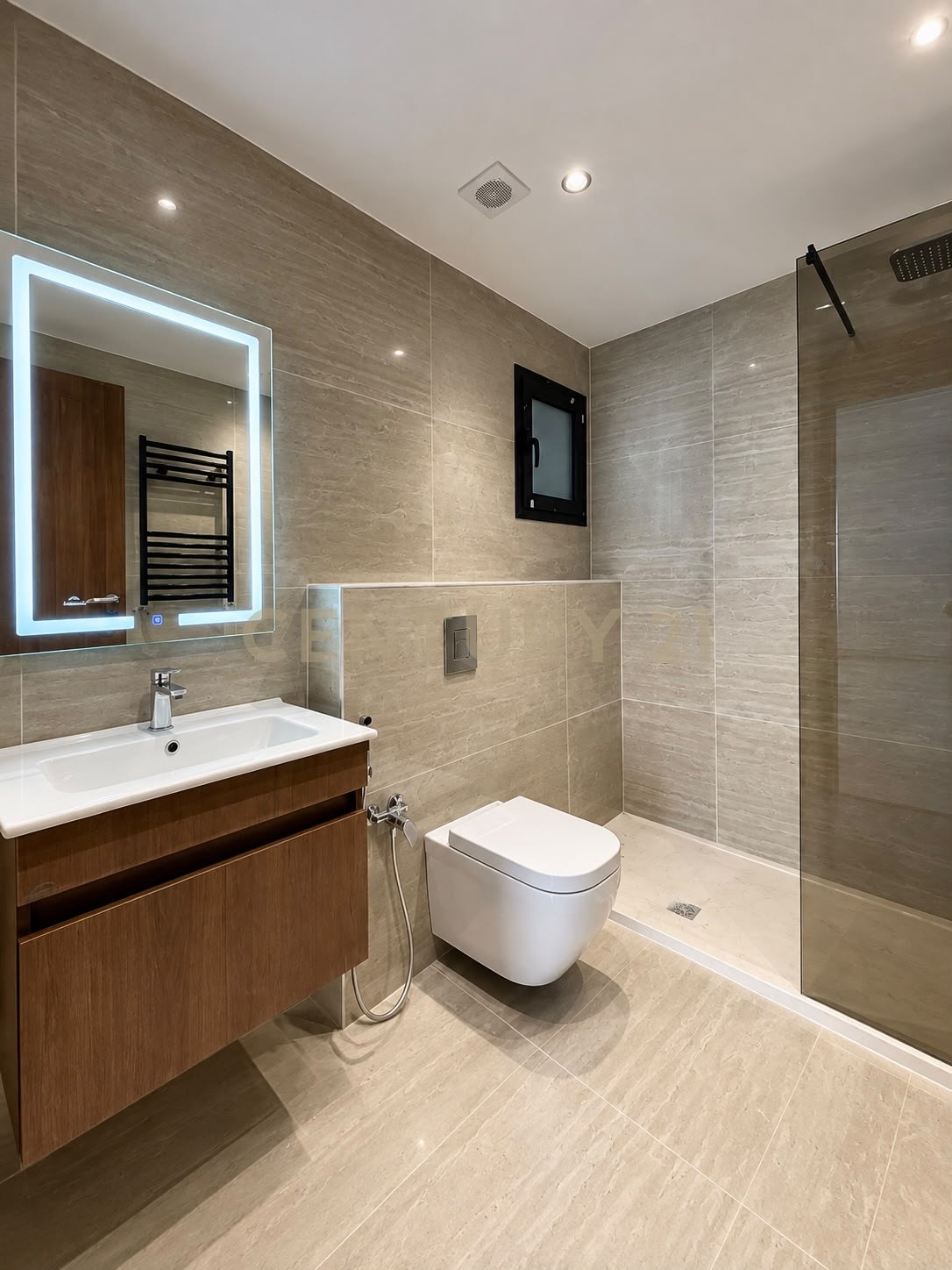 À vendre appartement S+2 Ain Zaghouan Nord