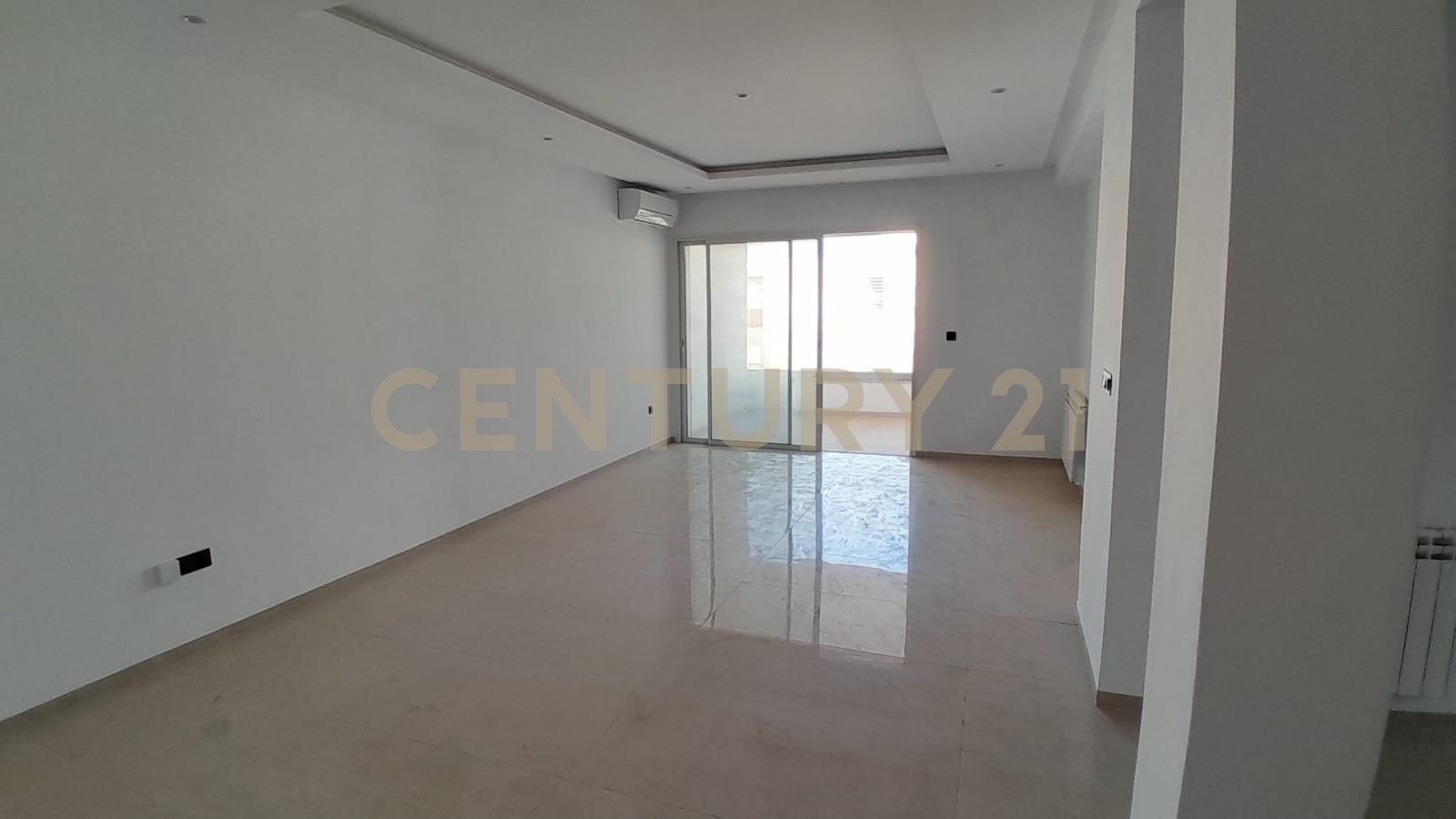 À vendre appartement S+3 La Nouvelle Soukra