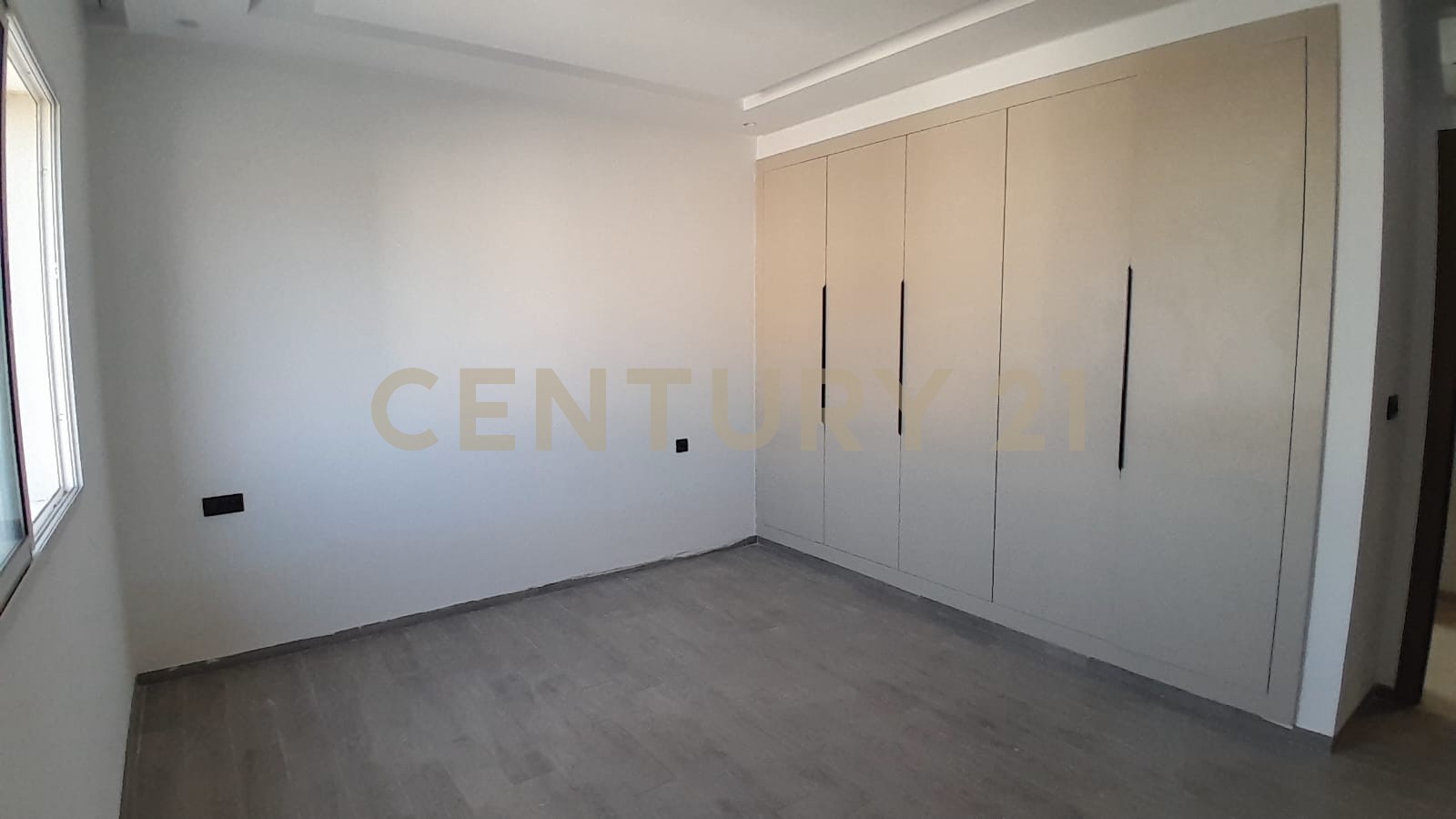 À vendre appartement S+3 La Nouvelle Soukra