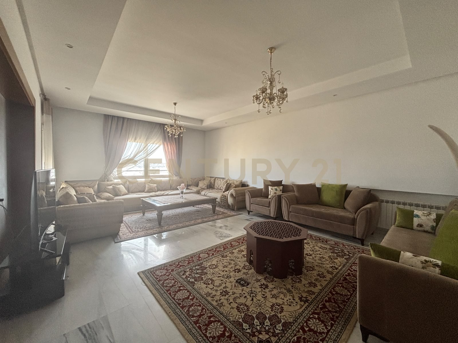 Appartement S+3 à louer aux Jardins de carthage - 200 m² – photo 1 sur 5