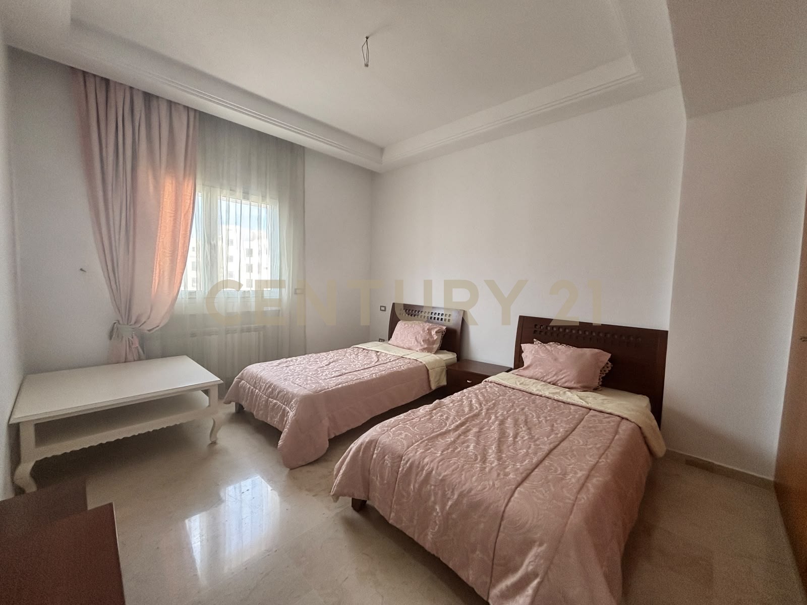 Appartement S+3 à louer aux Jardins de carthage - 200 m² – photo 2 sur 5