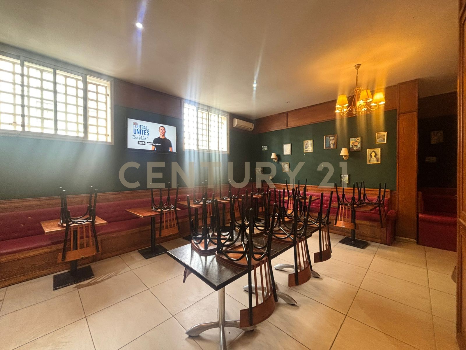 À vendre fonds de commerce  Les berges du Lac 1