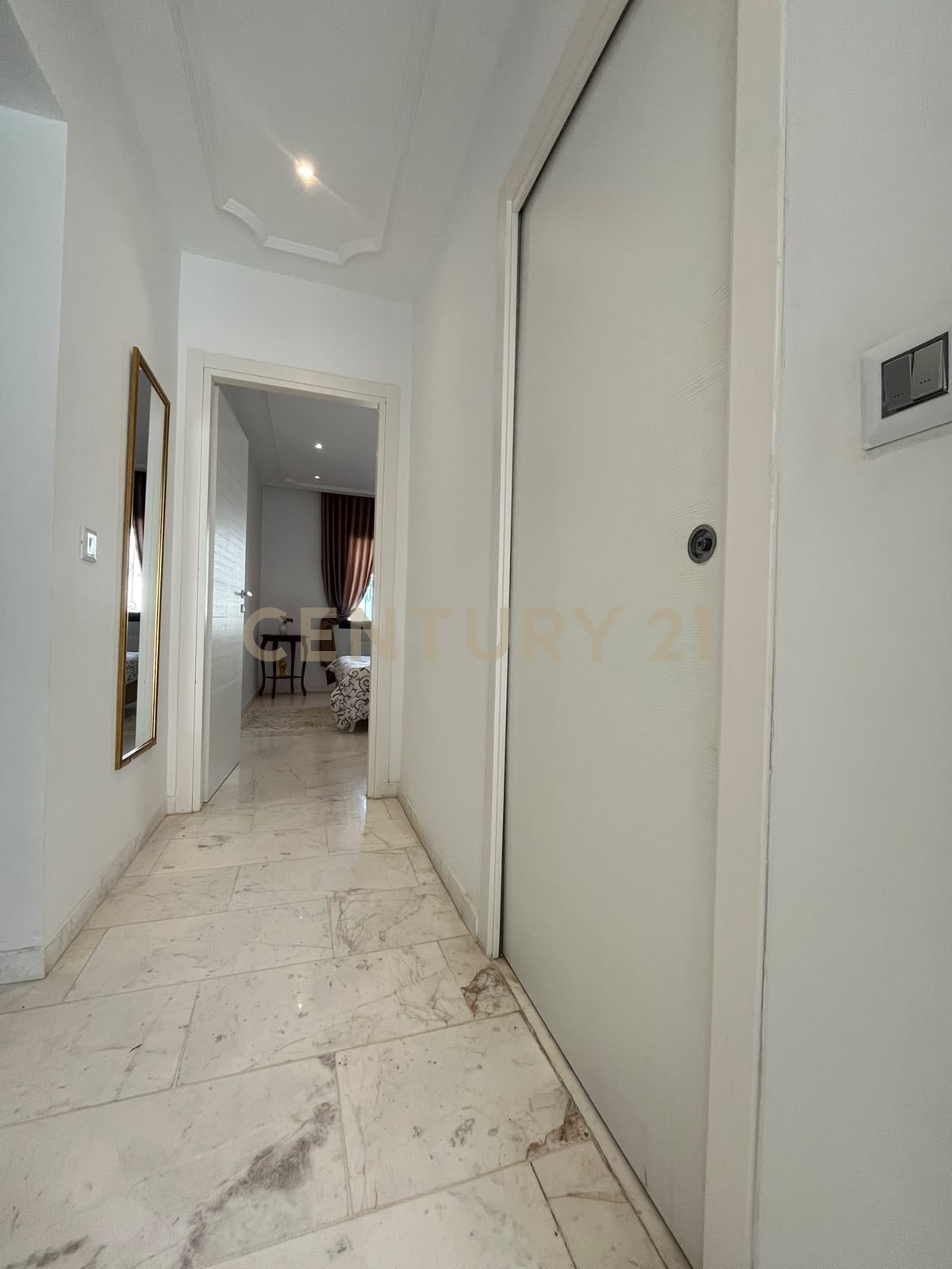À louer appartement S+2 meublé Marsa Plage