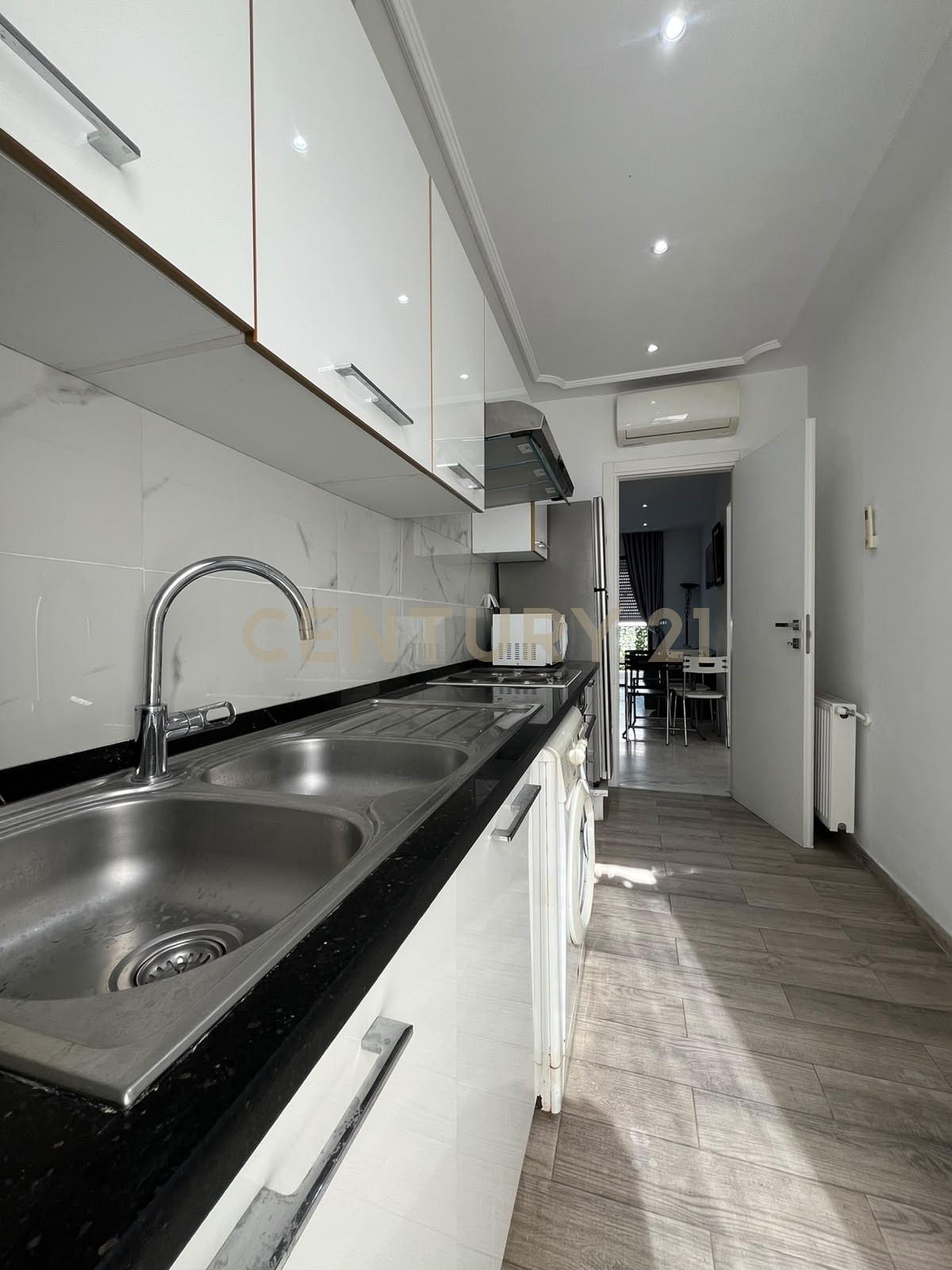 À louer appartement S+2 meublé Marsa Plage