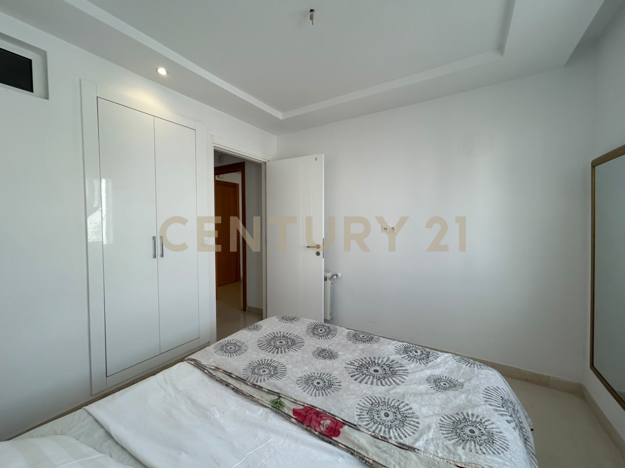 À louer appartement S+1 meublé La Soukra
