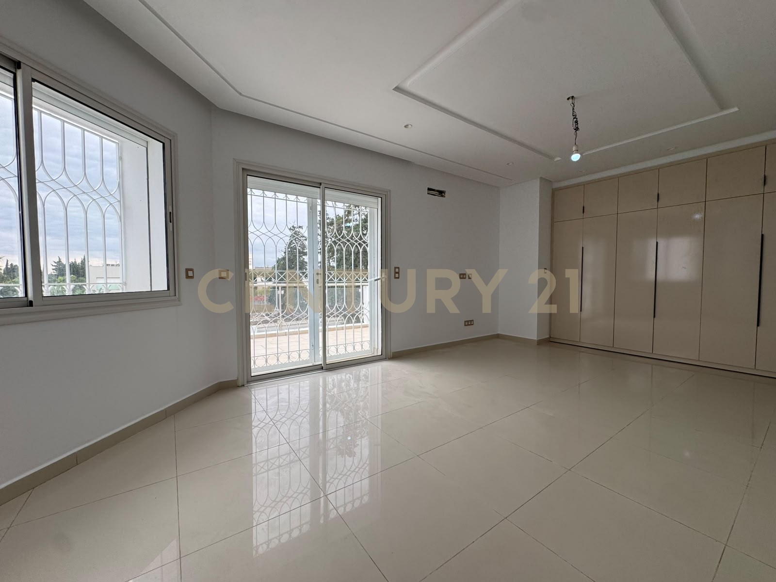 Villa S+5 à louer à Chotrana 1 - 320 m² – photo 13 sur 13
