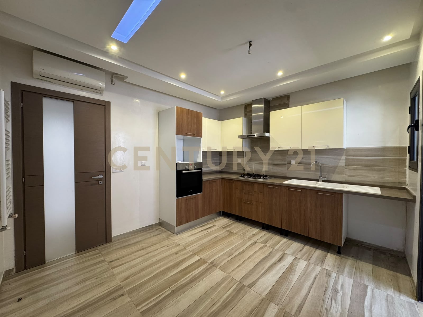 Appartement S+2 à louer à La Soukra - 150 m² – photo 3 sur 8