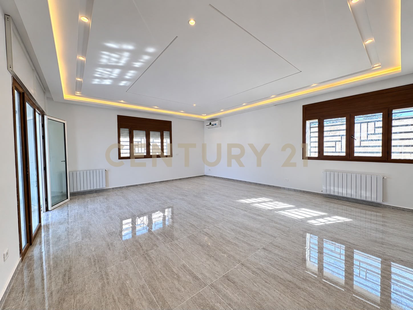 Villa S+3 à louer à Chotrana 1 - 250 m² – photo 6 sur 6