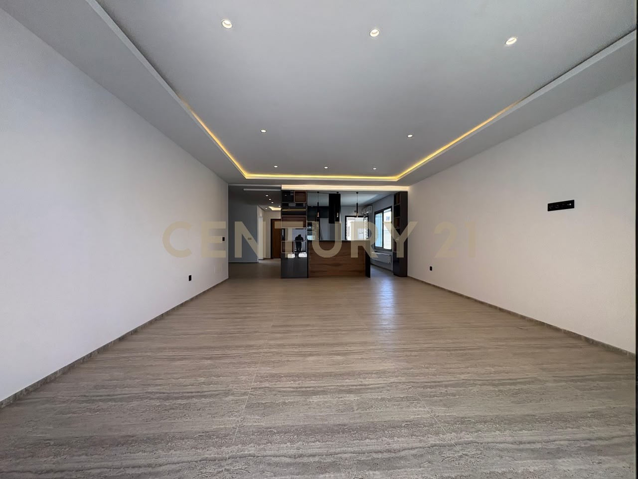 Villa S+4 à vendre à Chotrana 1 - 295 m² – photo 6 sur 16