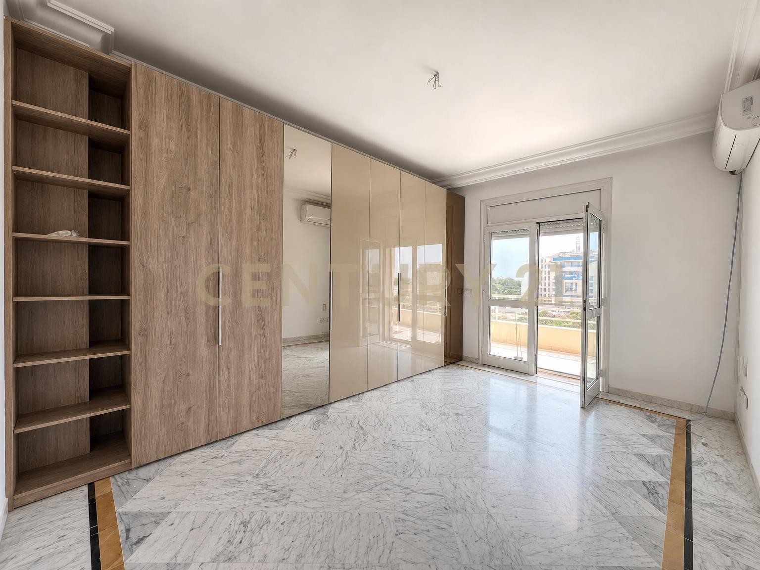 À louer appartement S+4 Centre urbain nord