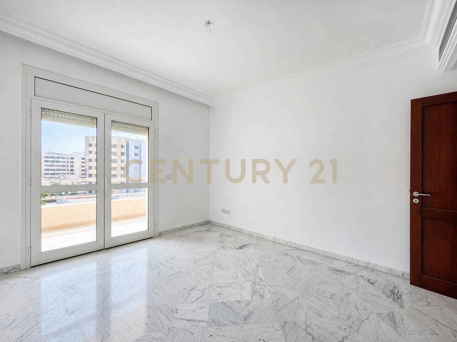 À louer appartement S+4 Centre urbain nord
