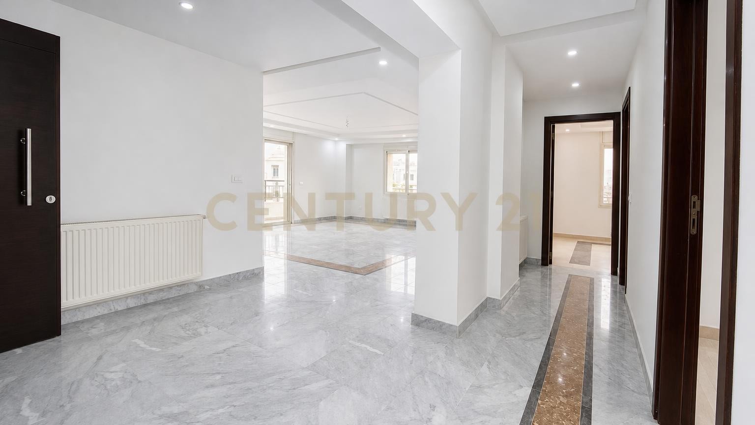 Appartement S+3 à vendre à Cité jasmin - 279 m² – photo 2 sur 7